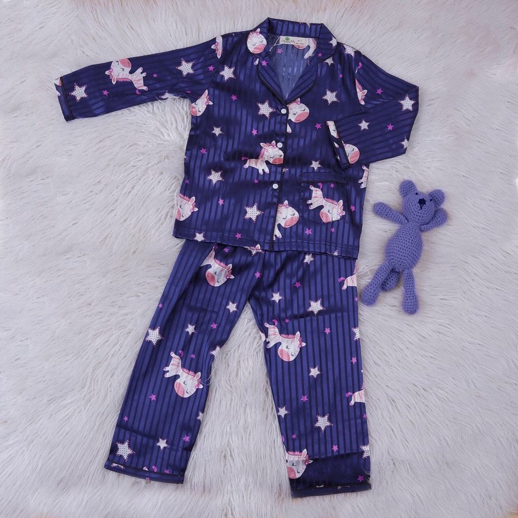 Bộ pijama lụa cao cấp LiTibaby bé gái dài tay thu đông cho bé từ khoảng 11-23kg. Chất lụa đẹp, mềm, mịn, mát