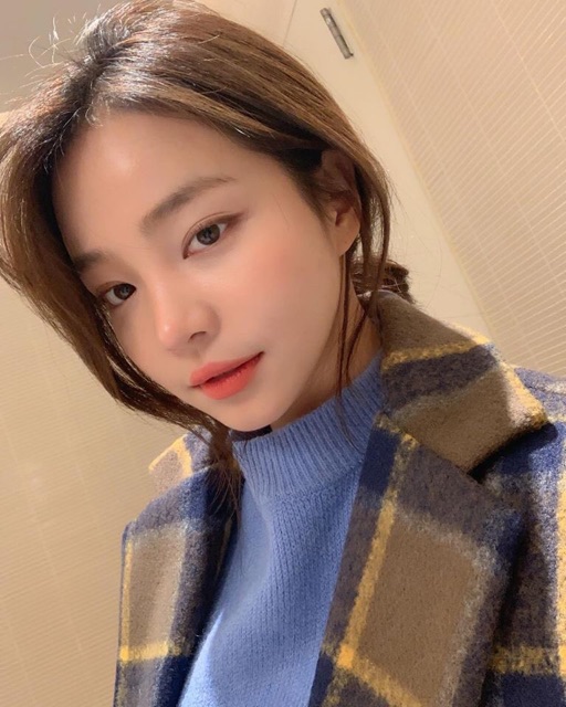 Kem nền Fenty Beauty và Becca | BigBuy360 - bigbuy360.vn