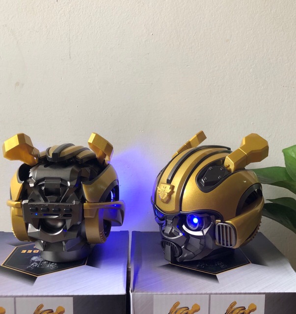 Loa Bluetooth Bumblebee Transformer Có Đèn Led Xanh, Thiết Kế Độc Đáo