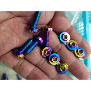 Ốc titan gr5 5li15 màu như hình