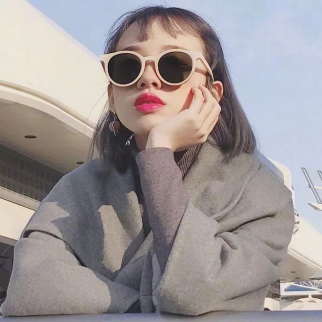 Kính siêu cute