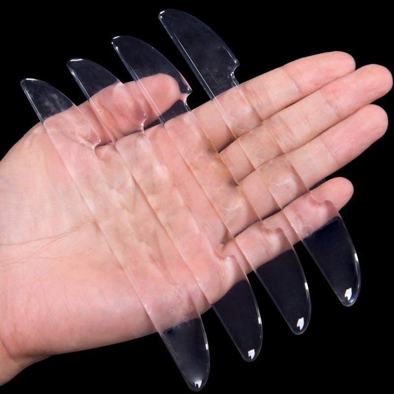 Bộ 4 Miếng Dán Cao Su Trong Suốt Chống Va Chạm In Hình Doremon / mickey Đáng Yêu Cho Cửa Xe Hơi