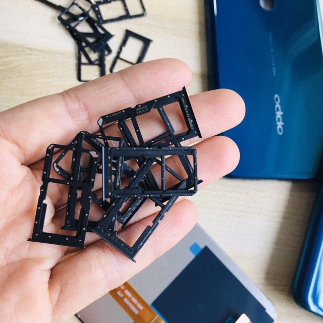 Combo Bộ Vỏ Sườn + Màn Hình Oppo F11 Pro Zin Hàng Cao Cấp (Tặng khay Sim)