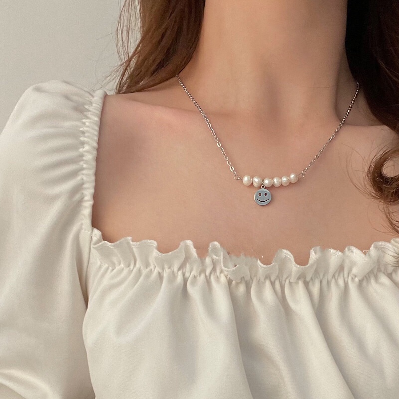Vòng cổ Mặt Hình Mặt Cười Đính Ngọc Trai Thời Trang Mùa Hè Cho Nữ