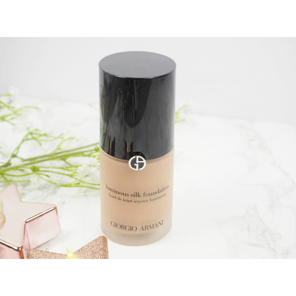 Kem Nền Giorgio Armani Luminous Silk Foundation