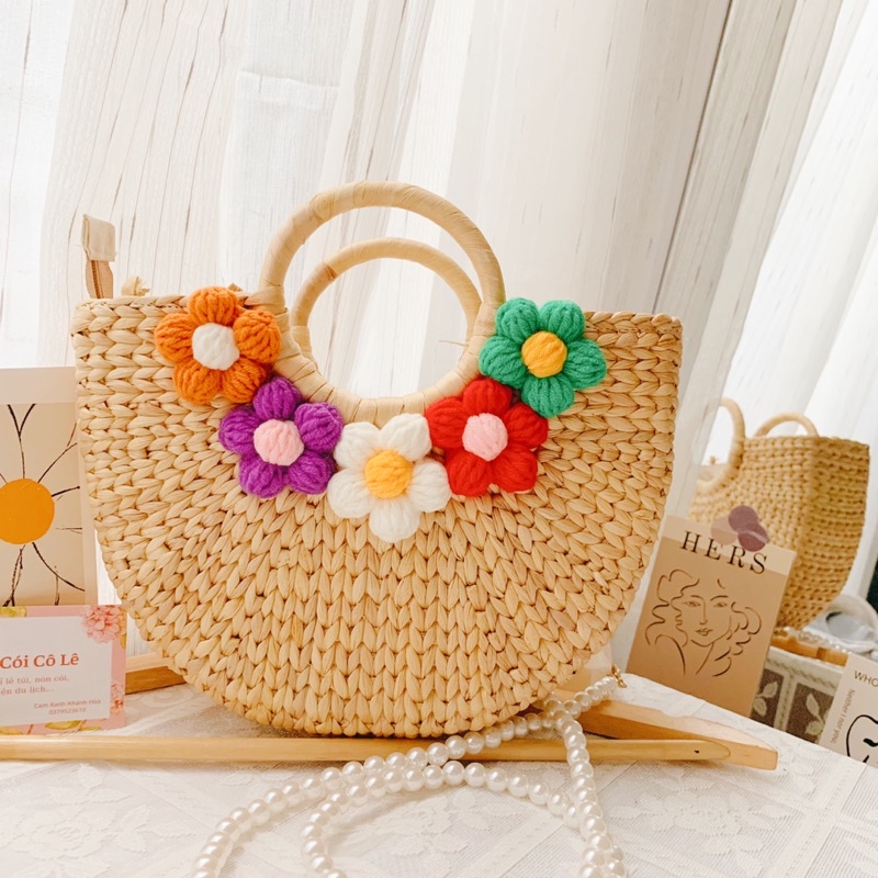 Túi cói lục bình đính hoa len handmade siêu dễ thương-Tiệm Cói Cô Lê