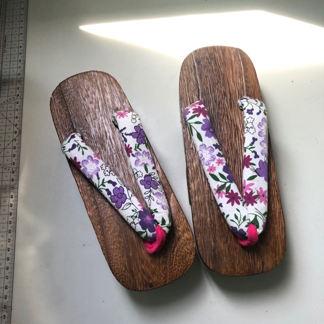 Guốc gỗ/ Geta nữ (có sẵn)