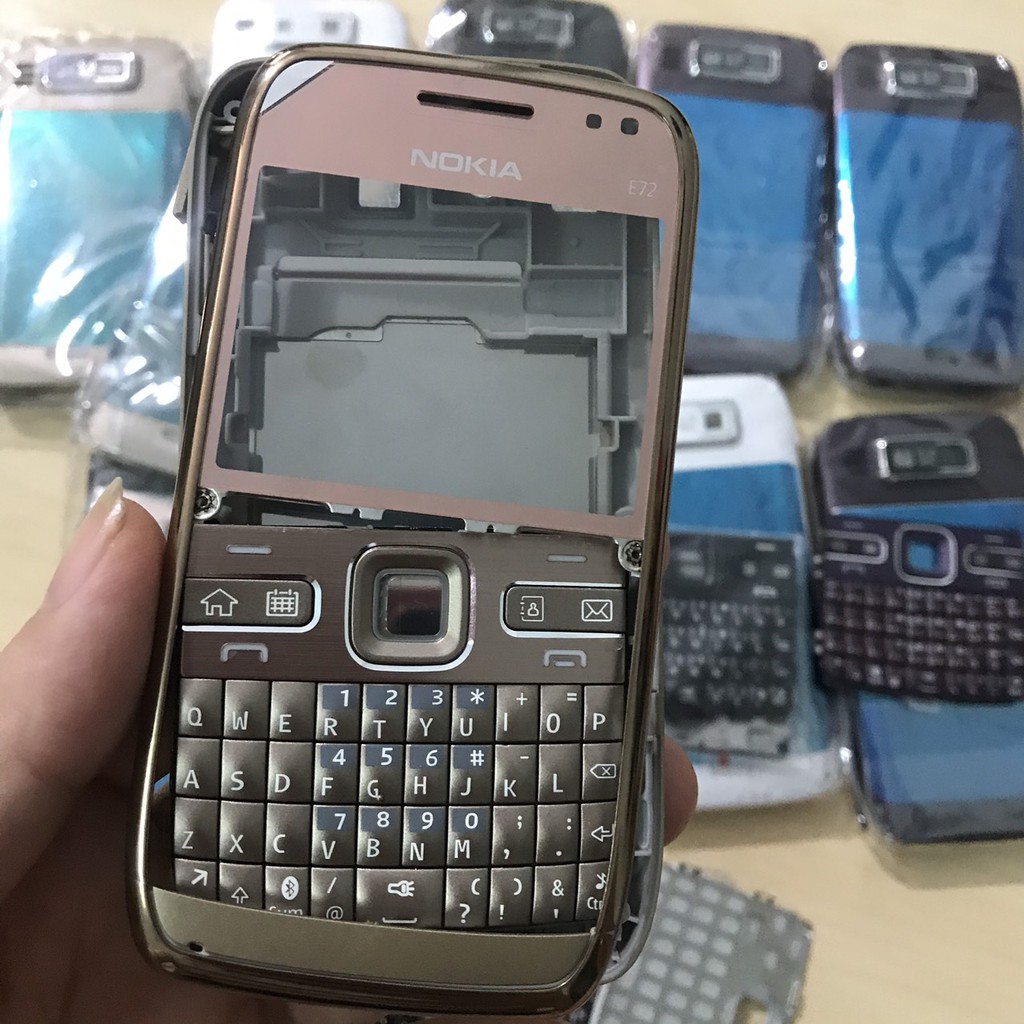 Vỏ Nokia E72 loại đẹp Kín Khít chuẩn Zin gồm Phím + nút âm lượng