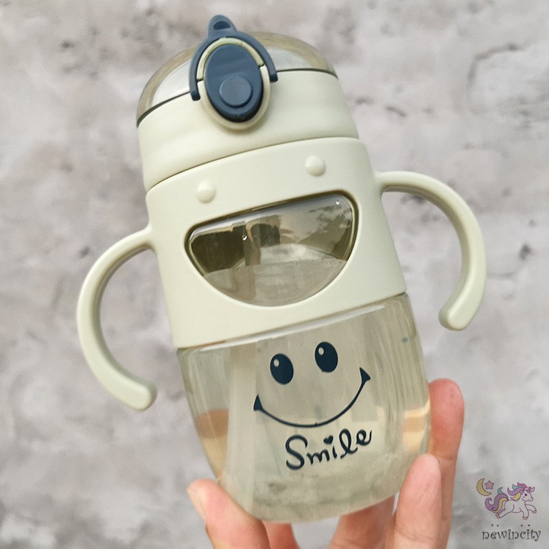 Bình nước cầm tay in hoạt hình dễ thương cho bé