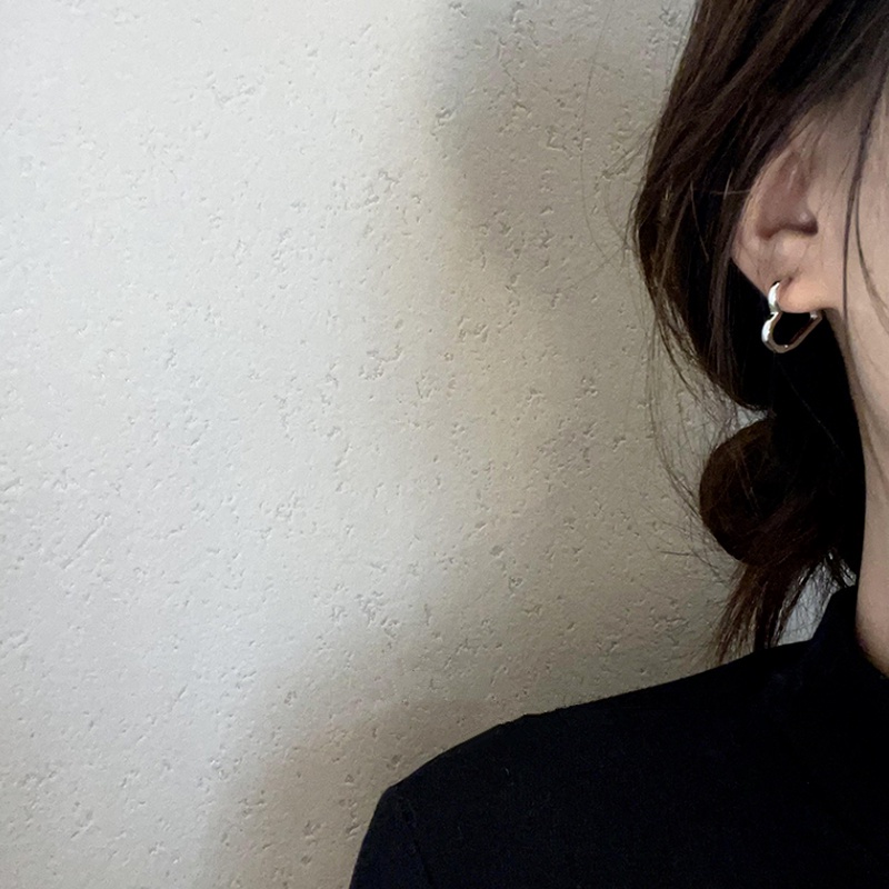 Đôi Khuyên Tai Hình Trái Tim Xinh Xắn Phong Cách Hàn Quốc Cho Nữ