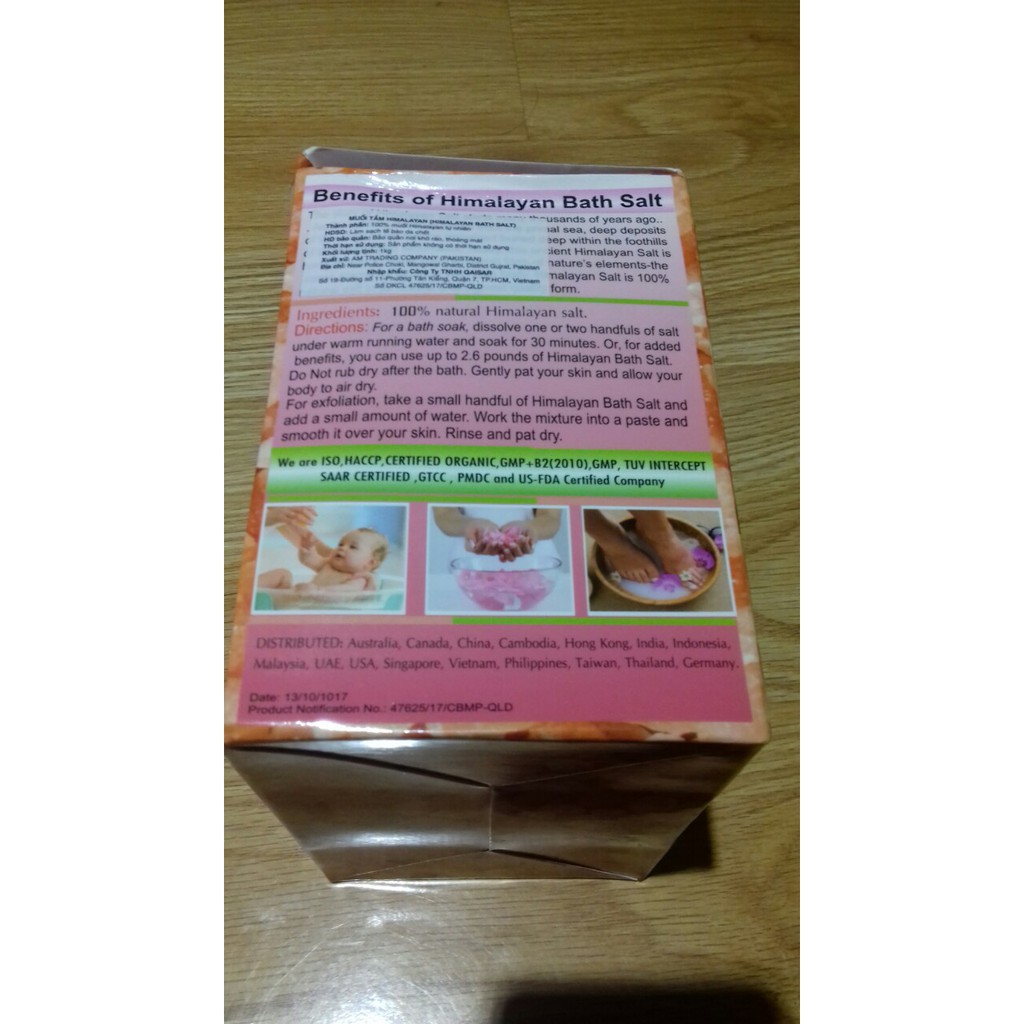 Hộp Muối Tắm Himalaya 1kg. 10 gói nhỏ. Tẩy sạch tế báo chết. Trị Viêm nang lông, viêm lỗ chân lông. | BigBuy360 - bigbuy360.vn