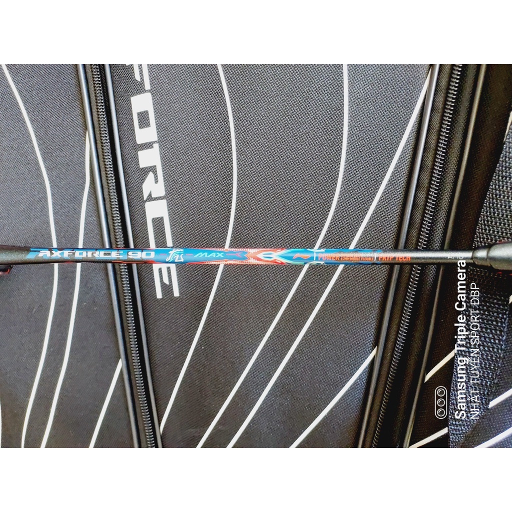 Vợt cầu lông Lining AxForce 90 Max Red. Tiger
