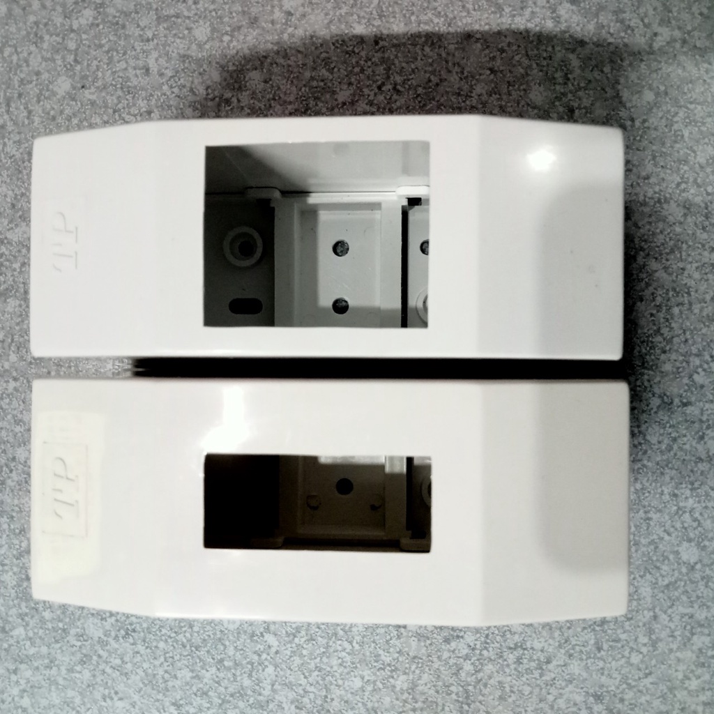 HỘP CB 2 PHA CÓ TẶNG VÍT [HỘP CB NỔI]