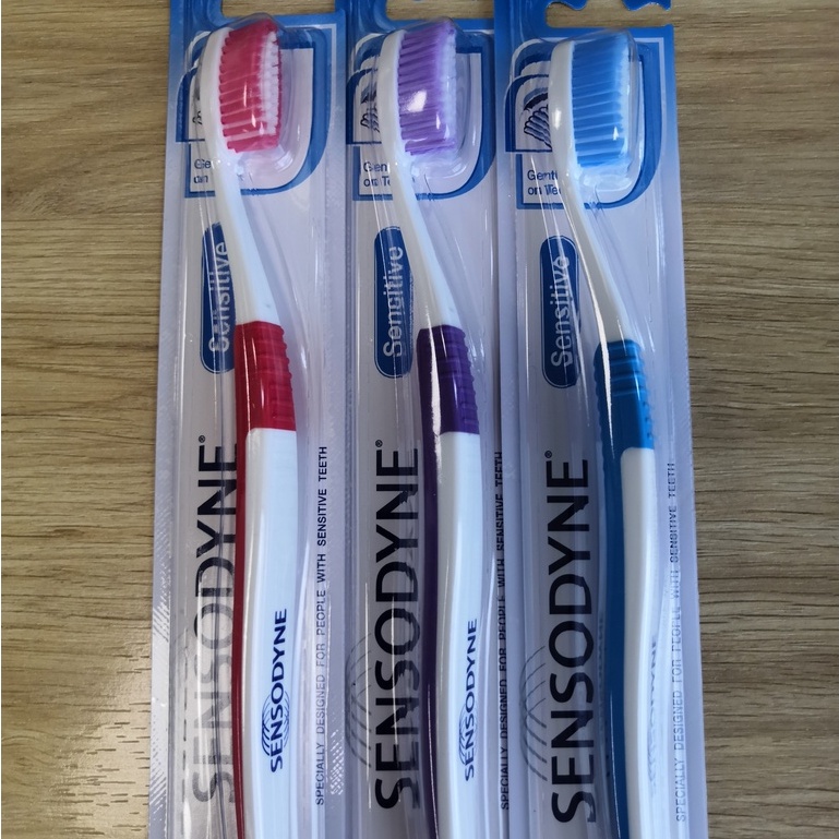 SENSODYNE Senstive Extra Soft Bàn chải đánh răng