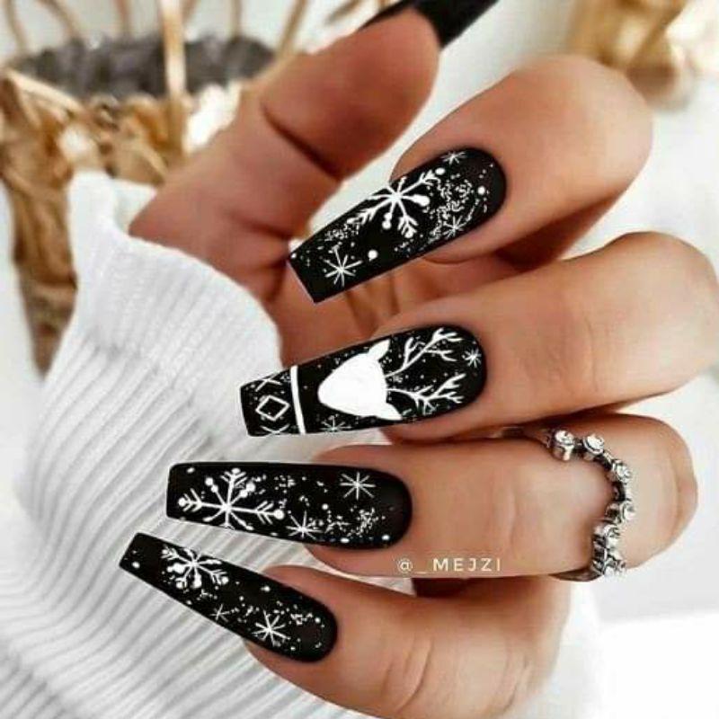 Nailbox thiết kế noel đen các mẫu