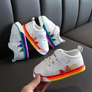 Giày sneaker đế mềm chống trượt cho bé tập đi