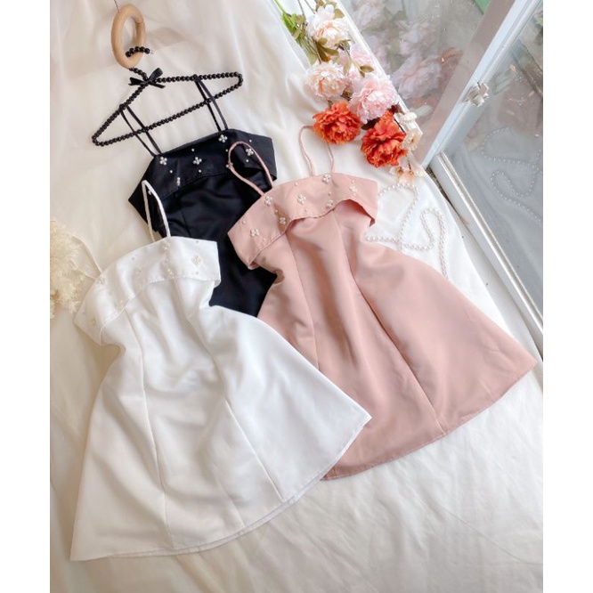 ĐẦM 2 DÂY ĐÍNH CƯỜM TRƯỚC NGỰC