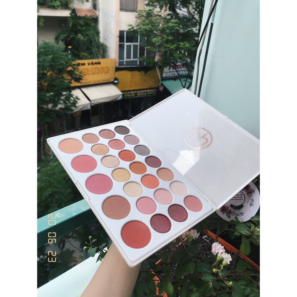 Bảng phấn mắt và má 26 ô Bh Nouveau neutrals - 26 Color Shadow & Blush Palette