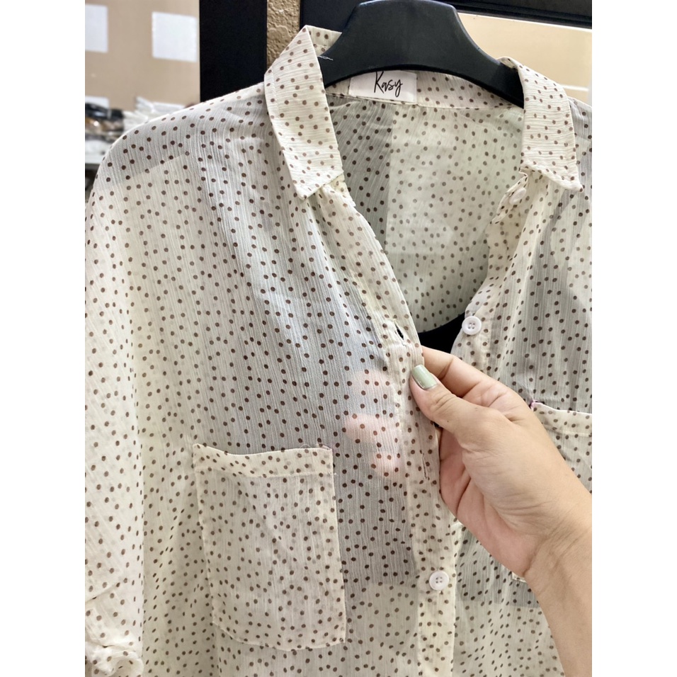 ÁO SƠ MI MÀU XANH MINT KHOAC NGOAI CÁ TÍNH