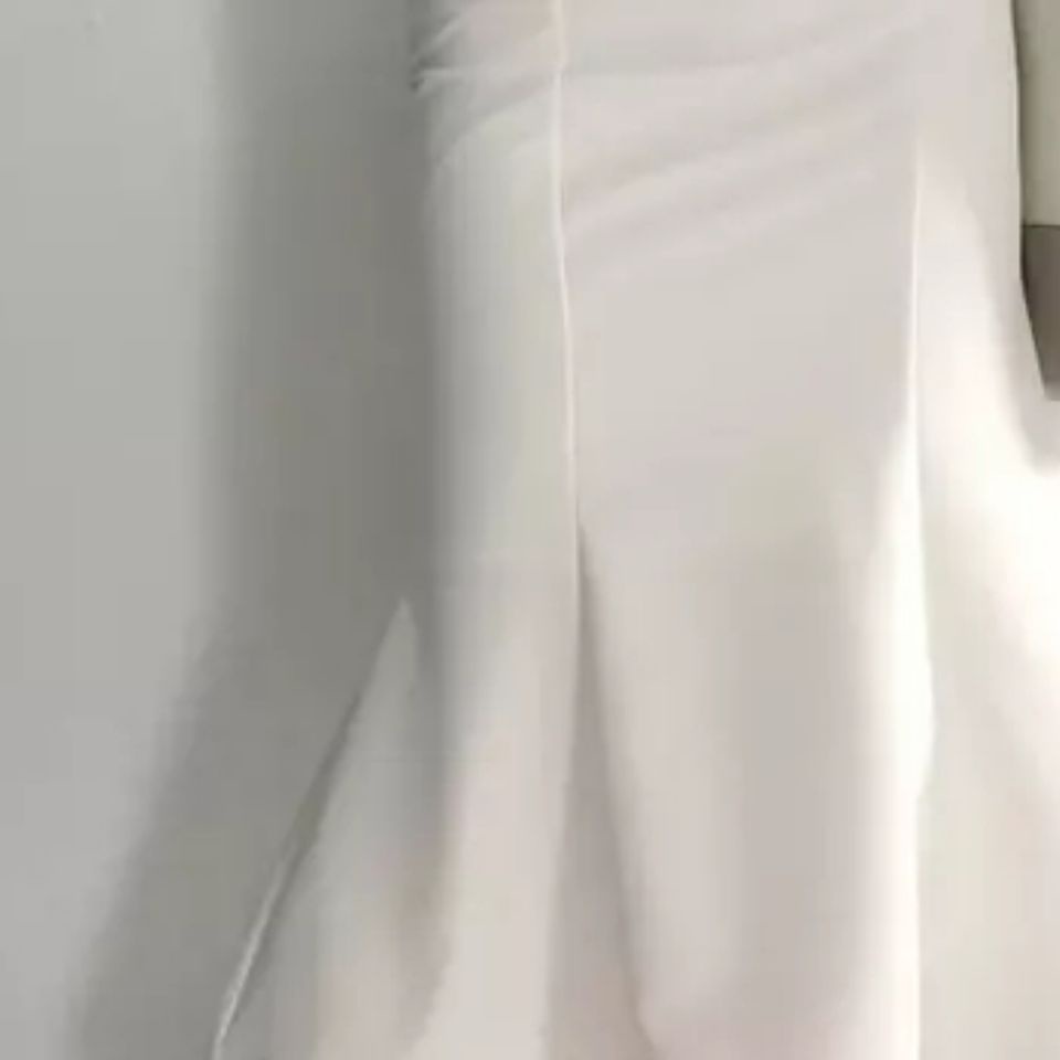 Chân Váy Đuôi Cá Lưng Cao Màu Trắng Thiết Kế Mới Xinh Xắn Thời Trang Dành Cho Nữ