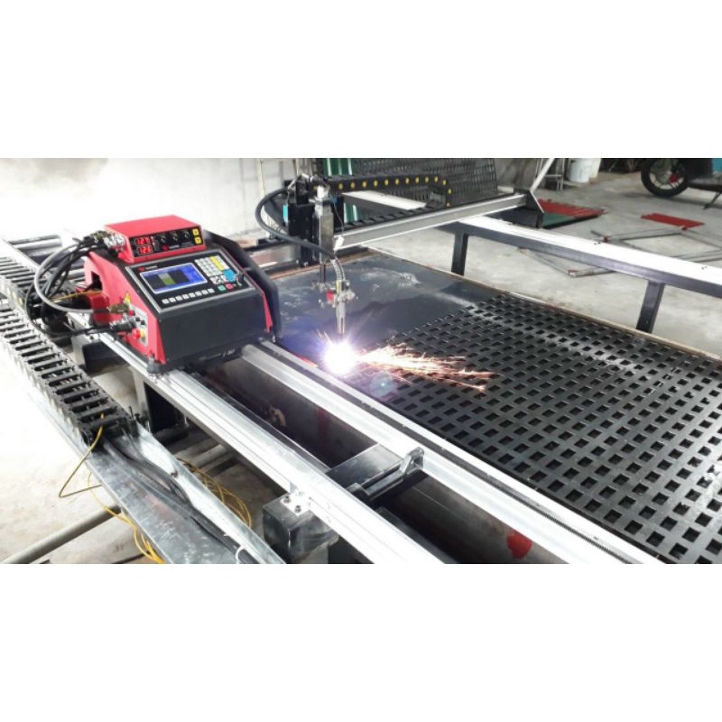 Máy Cắt CNC Plasma HNC 1500 Huawei 1,5m × 3m