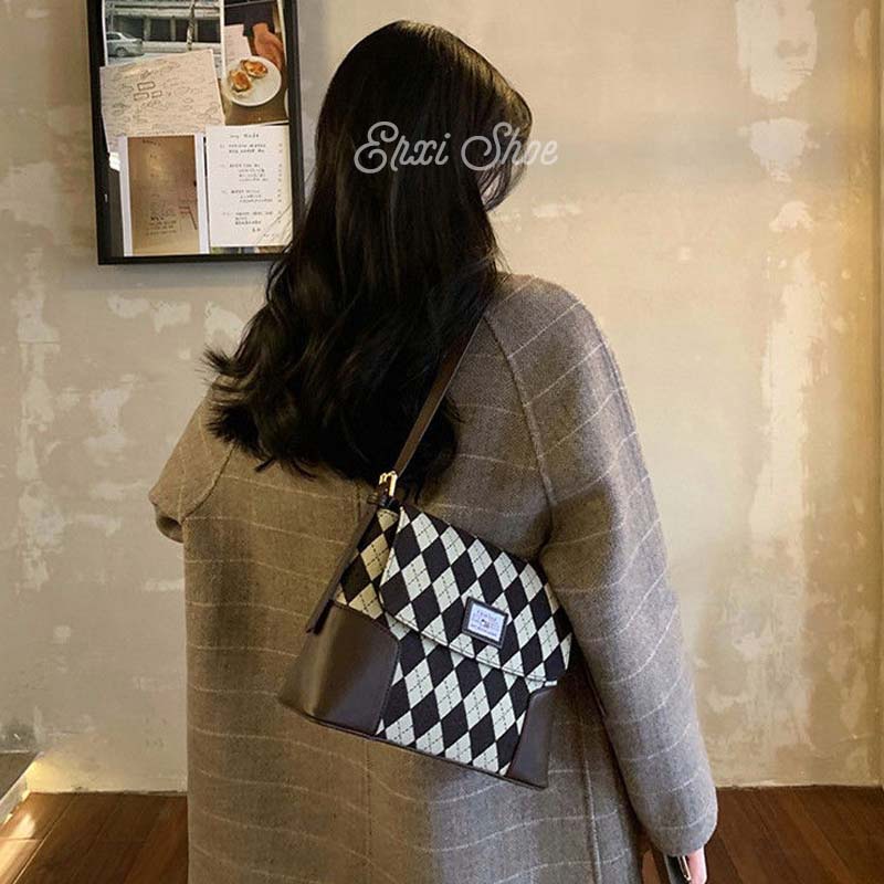 Oeteo Túi Xách Đeo Vai Cỡ Lớn Họa Tiết Caro Màu Nâu Dễ Thương Cho Nữ