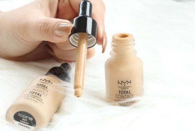 Kem Nền NYX Total Control