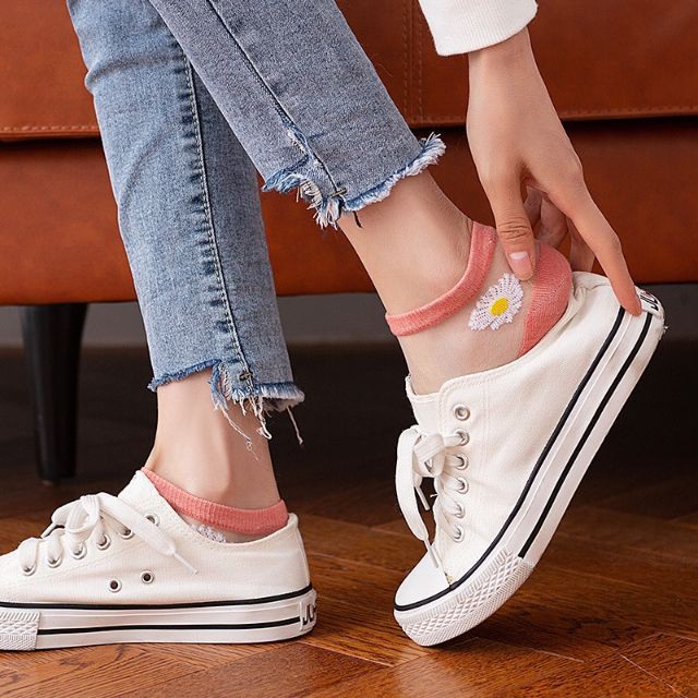 SET 10 ĐÔI TẤT - VỚ LỤA TRONG SUỐT CỔ NGẮN HÌNH CÚC HOẠ MI PHONG CÁCH HÀN QUỐC HOT TREND