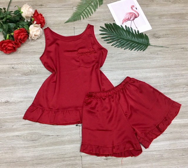 Bộ đồ lụa cao cấp bèo ngực | BigBuy360 - bigbuy360.vn