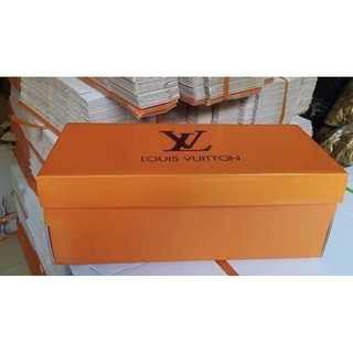 Hộp đựng dép LV
