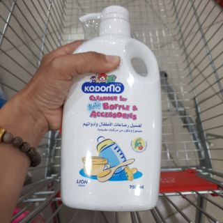 Nước súc bình sữa kodomo Thái lan 750ml