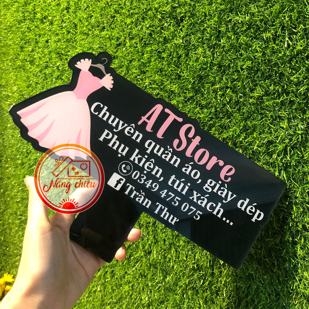 Bảng hiệu mica - Chèn chibi công chúa Elsa - Dành cho shop bán quần áo online - Free thiết kế