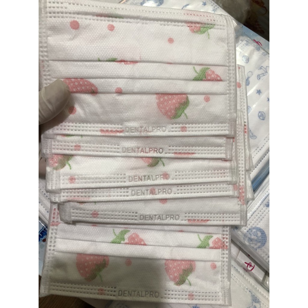 Khẩu trang y tế trẻ em 3 lớp hiệu Bảo Châu, đầy đủ giấy tờ kiểm định chất lượng 1 Hộp = 50 chiếc