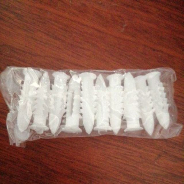 Tắc kê nhựa nở dài 3mm
