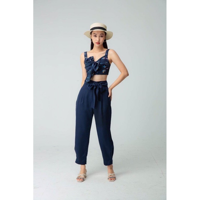 Thanh lý áo croptop Ivy moda size S