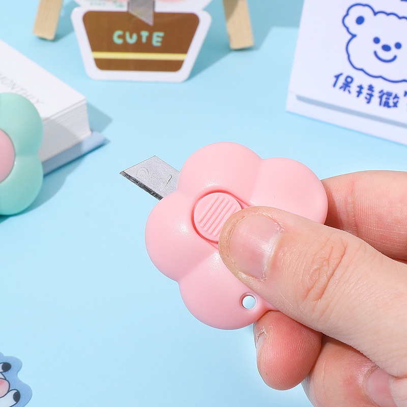 Dao Cắt Giấy Mini Hình Hoa Dễ Thương
