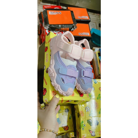 Giày sandal phối bata kiểu dáng độc đáo mới lạ đầy cá tính cho bé trai và gái phối đồ cực xinh
