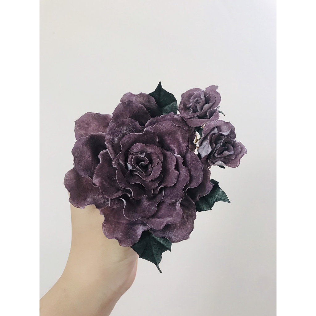 Hoa cài áo  chùm hoa sang chảnh