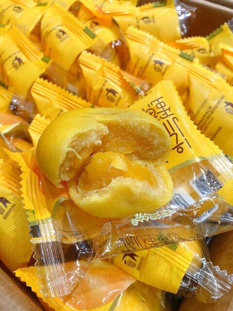 [Mã 156FMCGSALE hoàn 8% đơn 500K] Sg sẵn combo 5 bánh pía kim sa trứng muối | BigBuy360 - bigbuy360.vn