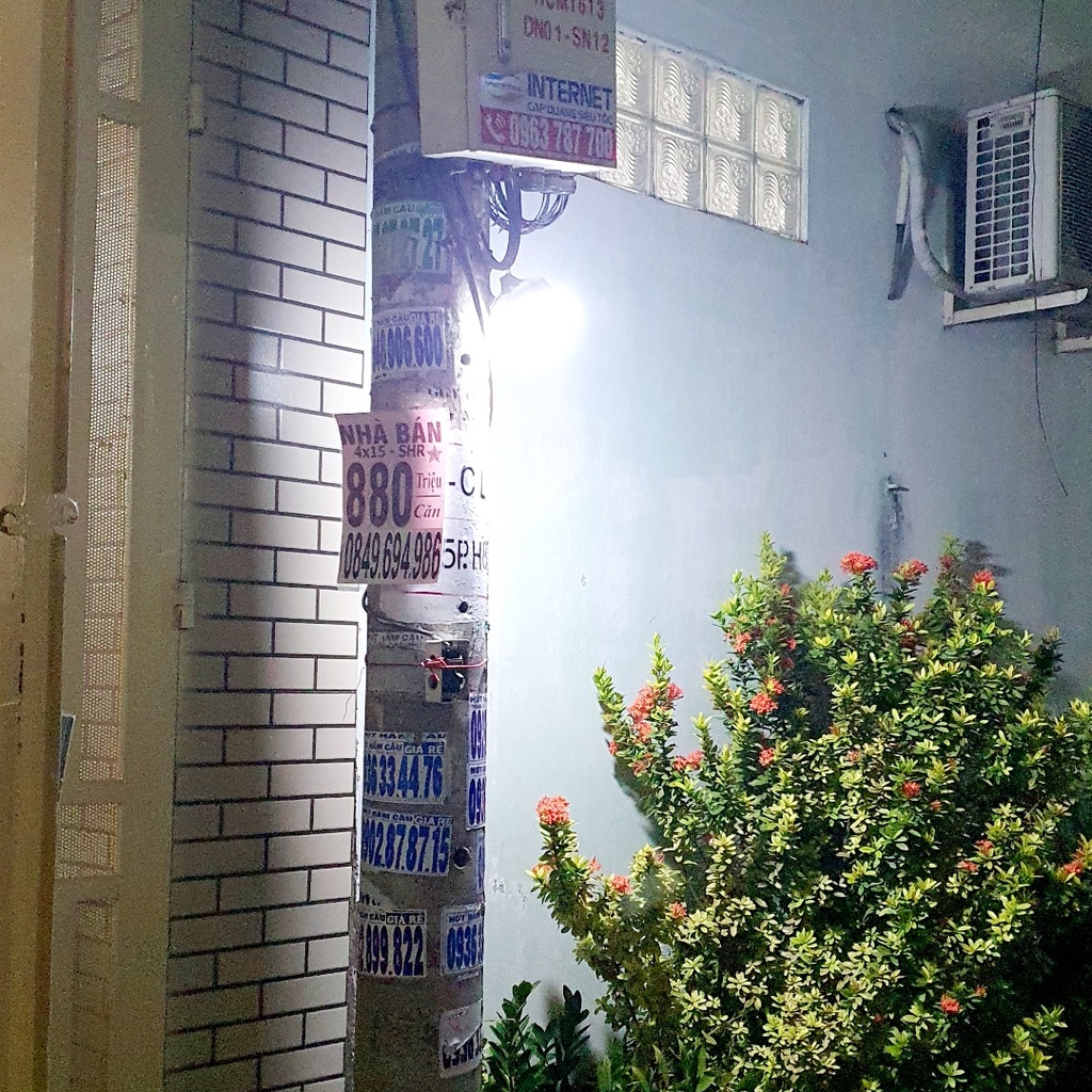BÓNG ĐÈN SẠC TÍCH ĐIỆN SIÊU SÁNG SIÊU RẺ 100W và 200w