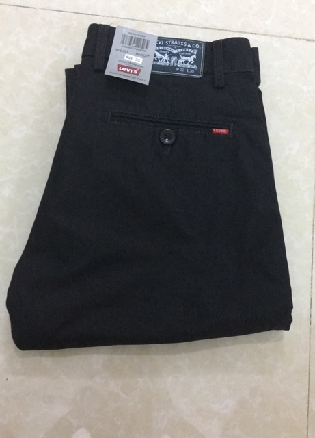 Quần khaki levis