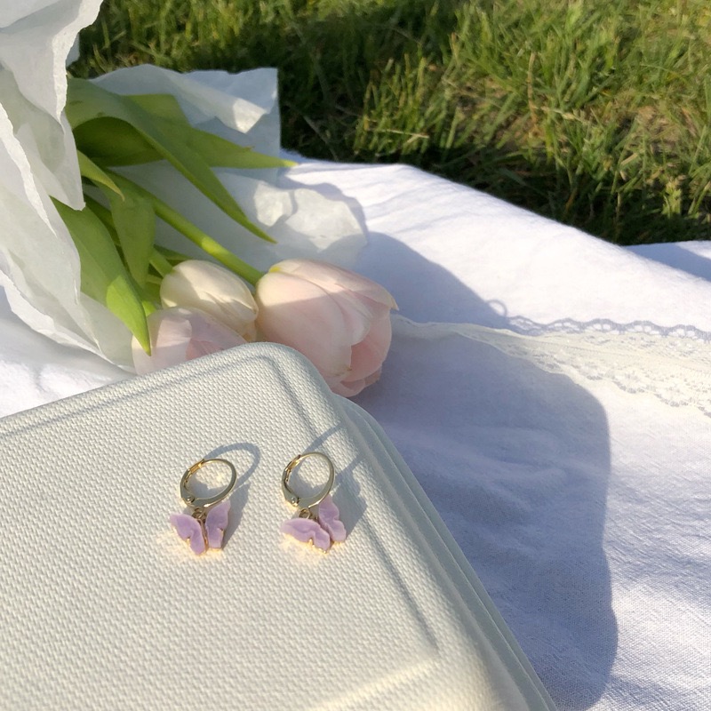 Đôi khuyên tai hình bướm xinh xắn cho nữ