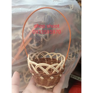 Giỏ trứng cắm hoa xinh xinh