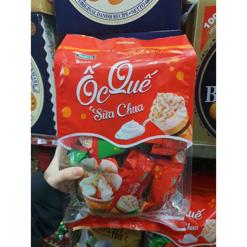Bánh ốc quế sữa chua Shiko 300g