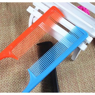 Lược Rẽ Ngôi Đầu Nhọn