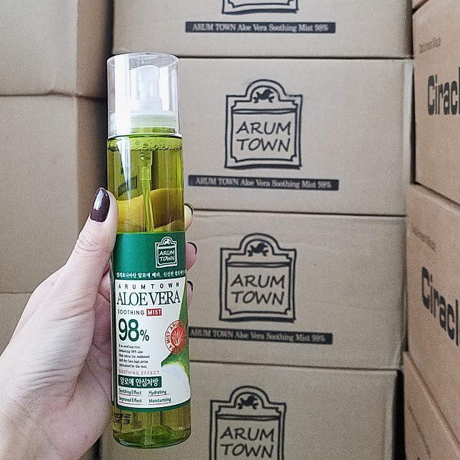 Xịt Khoáng Lô Hội Arum Town Aloe Vera Soothing Mist 98%