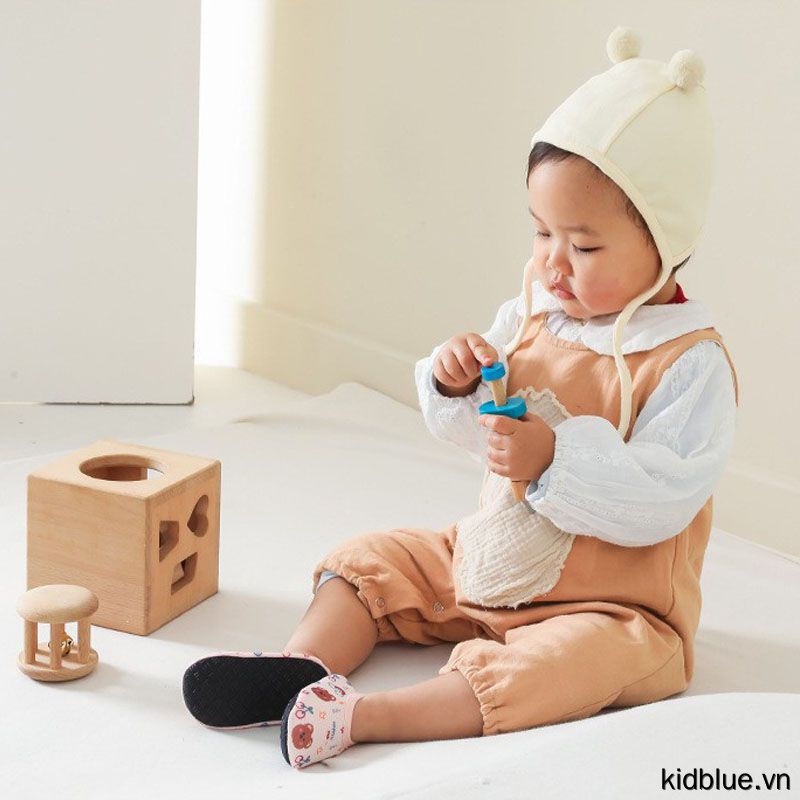 Giày Vớ Tập Đi Thời Trang Xuân Hè Cho Bé Sơ Sinh