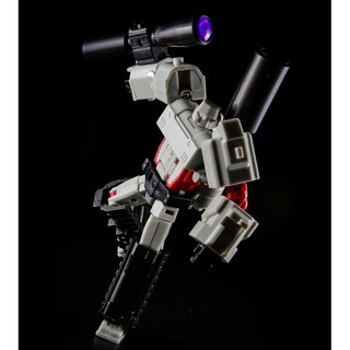 Mô hình Transformer G1 Megatron