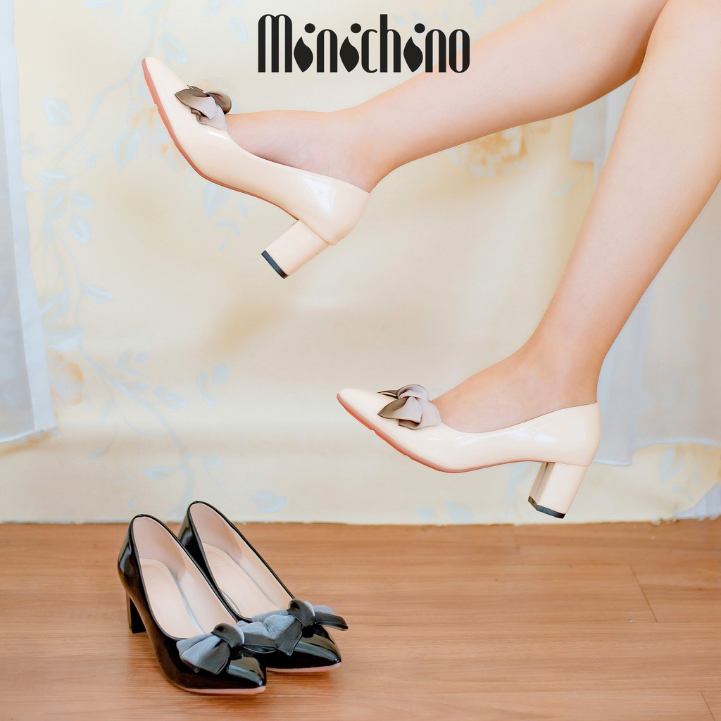 Giày cao gót nữ cao 5cm MINICHINO giày búp bê nữ mũi nhọn da bóng phối nơ thời trang màu kem TC047 | BigBuy360 - bigbuy360.vn