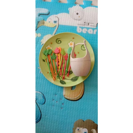 SET 16 DĨA ĂN HOA QUẢ KÈM HỘP ( màu ngẫu nhiên )